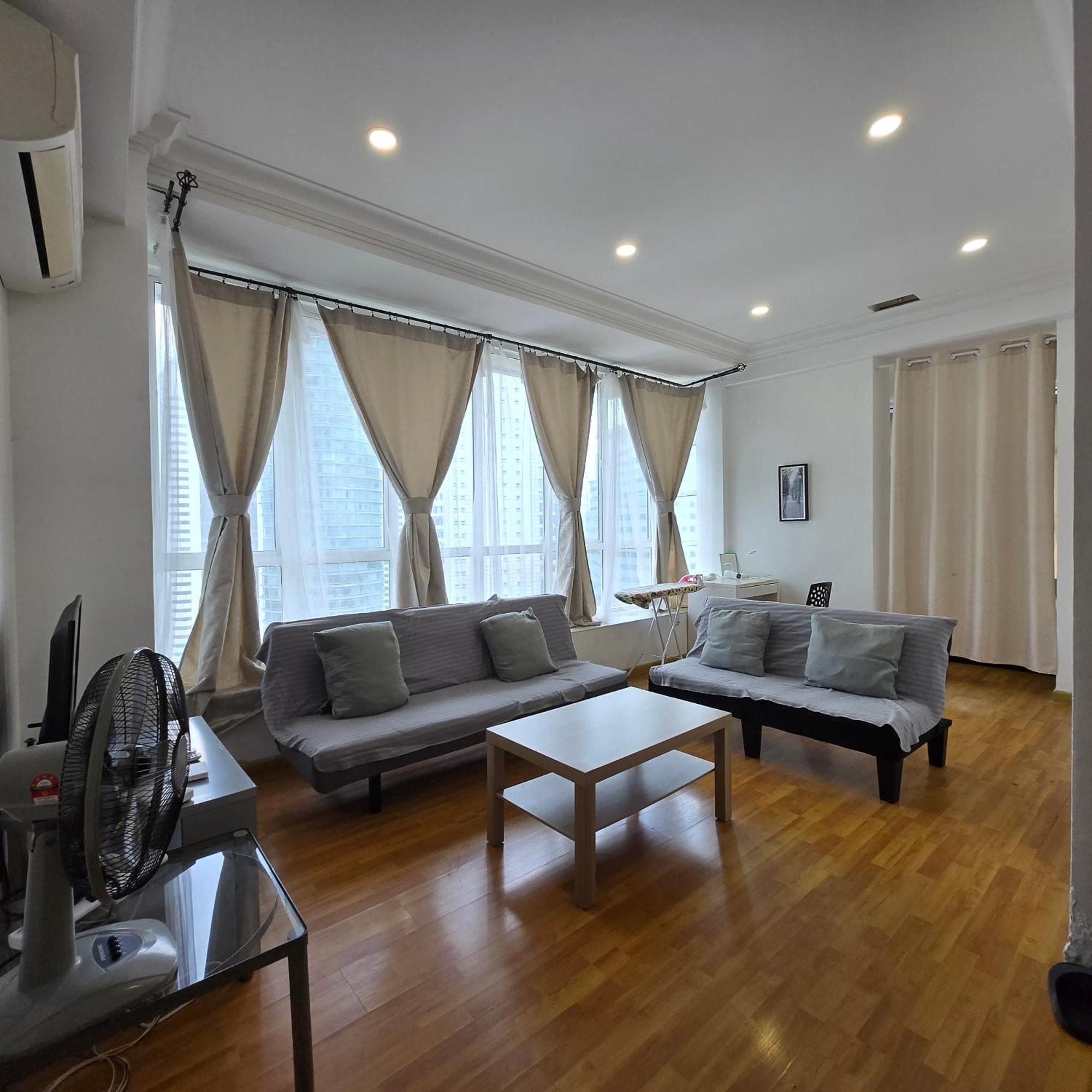 Apartment Behind Klcc Twin Towers